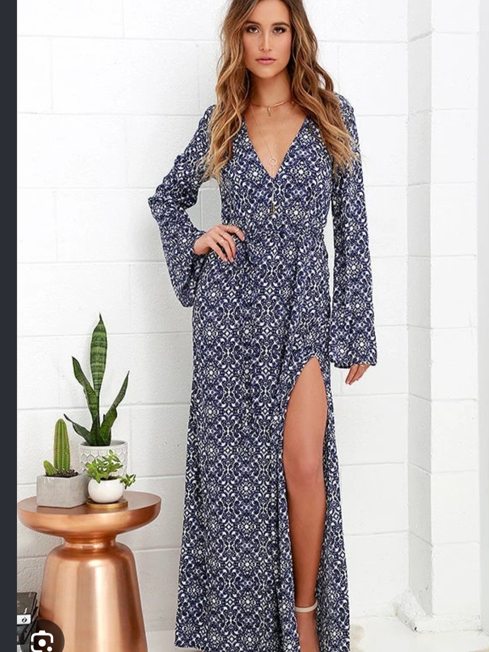 Lulus Navy V-Neck Long Sleeve Maxi Dress with Side Slits Size Large